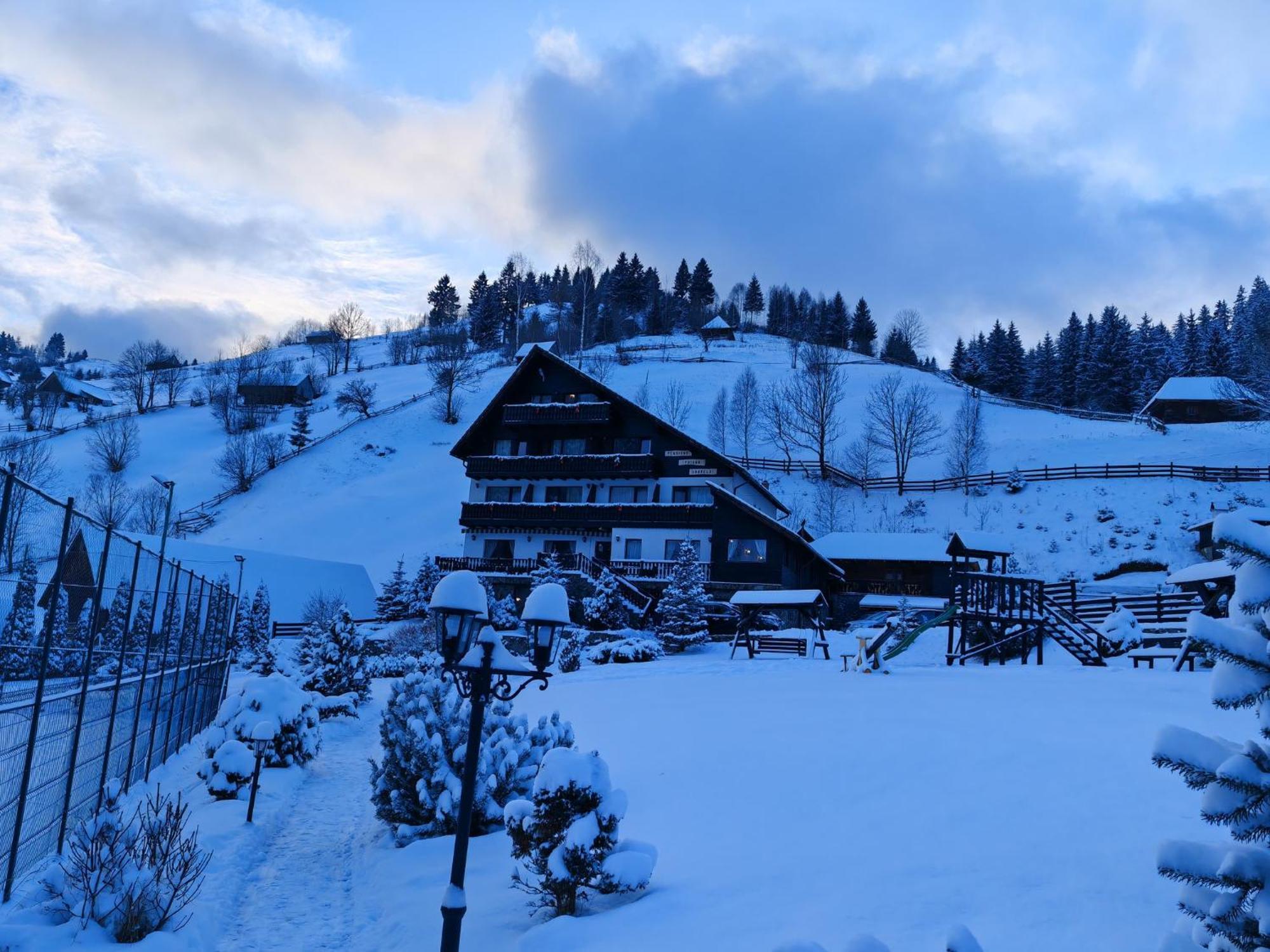 Poiana Soarelui Bed and Breakfast Moeciu De Sus Buitenkant foto
